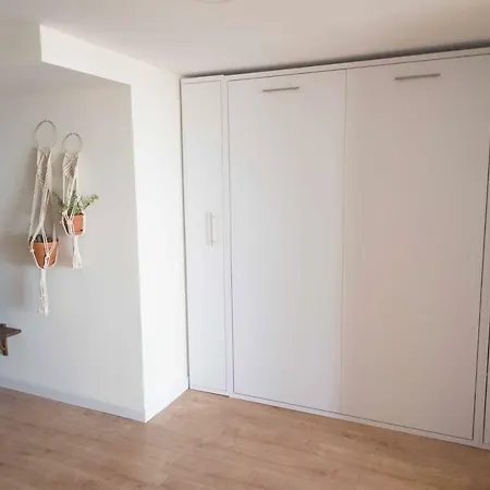 Cozy Studio With Good Views Апартаменты